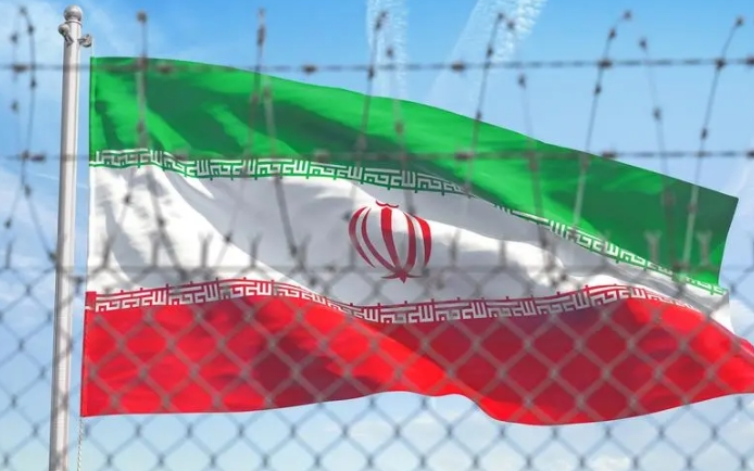 Tensiuni în relațiile dintre Iran și puterile europene: amenințări cu sancțiuni