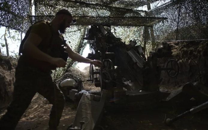 Ucraina rezistă cu fermitate în fața presiunii ruse în regiunea Donețk