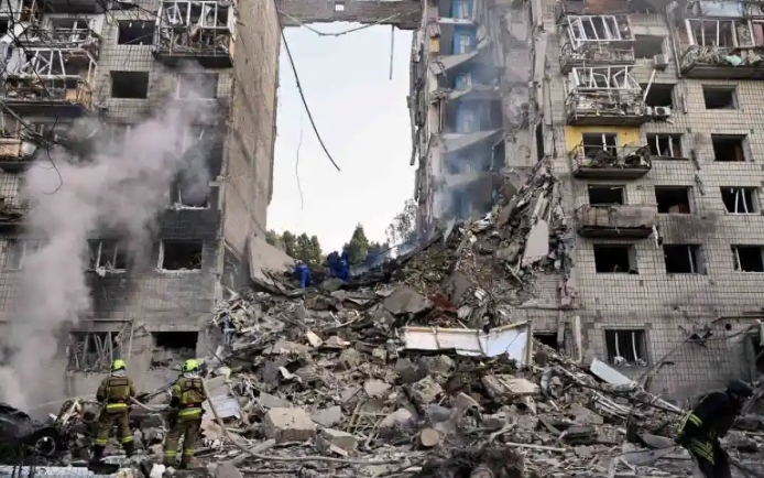 Rusia amenință cu escaladarea atacurilor în Ucraina după noi sancțiuni UE