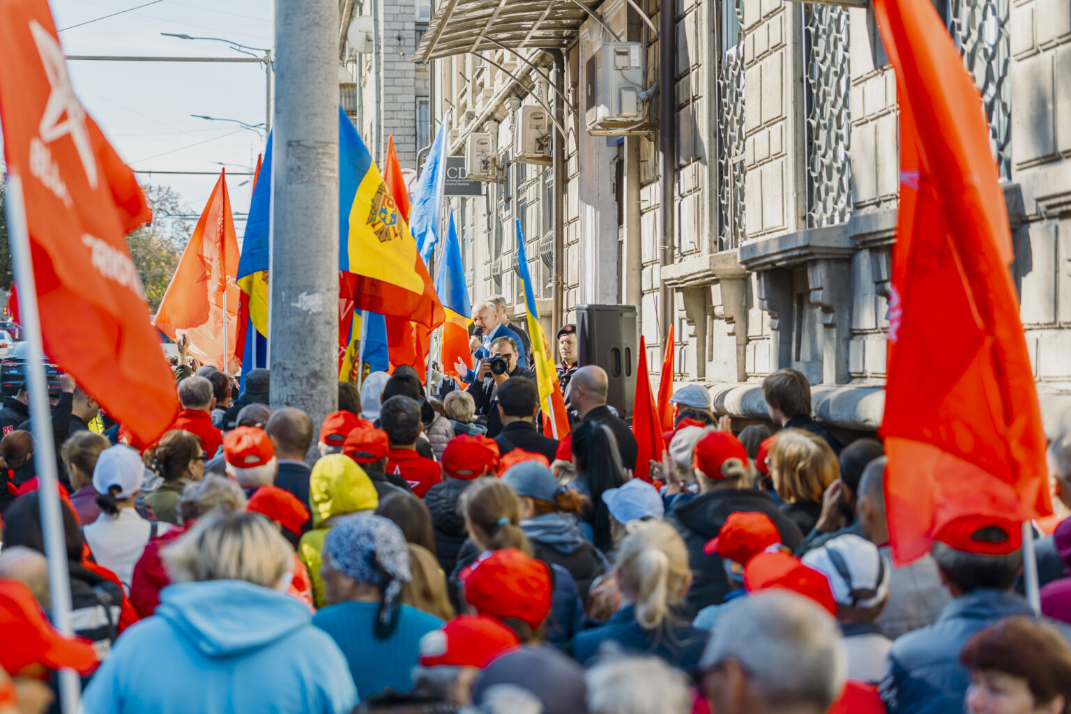 Protest în Moldova: Blocul Patriotic al Socialiștilor și Comuniștilor își exprimă opoziția