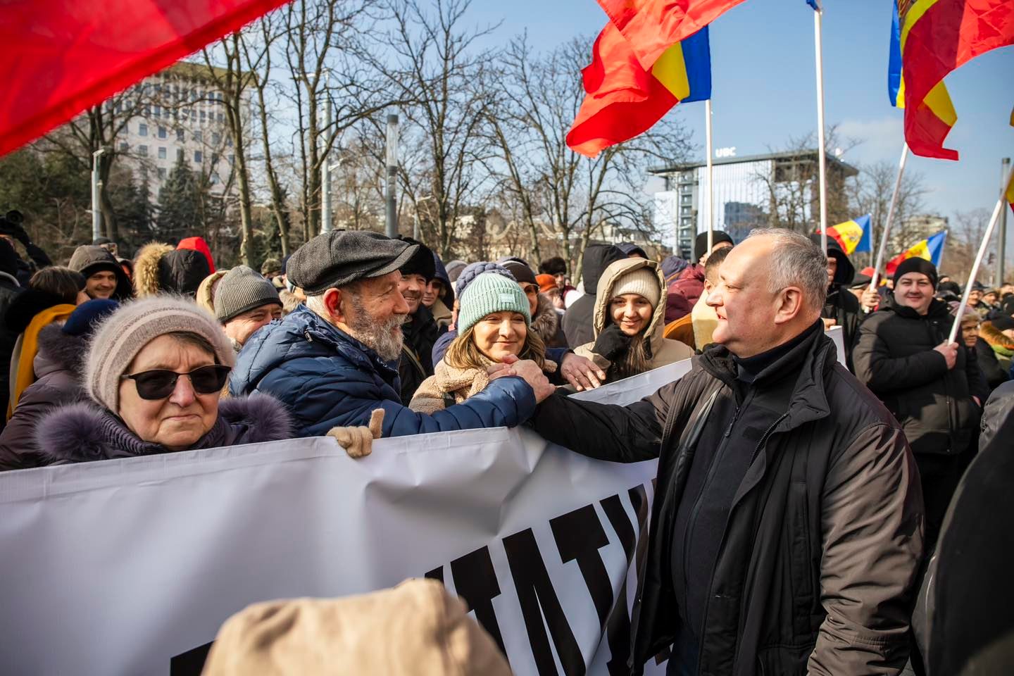 Dodon acuză guvernul de tiranie și anunță proteste pentru a „salva democrația”