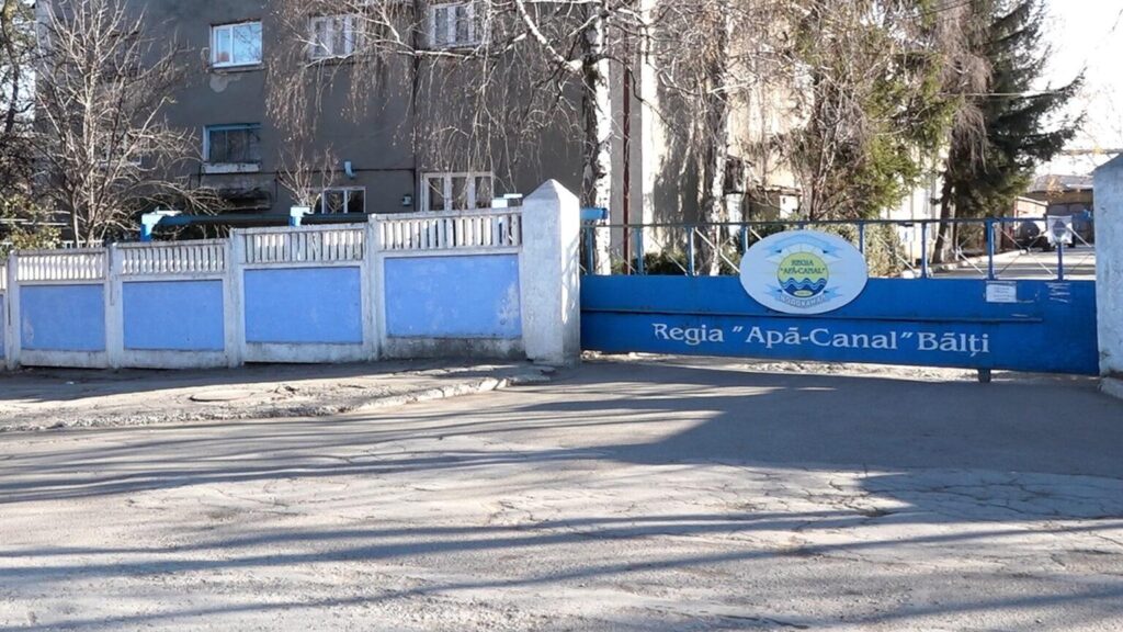 Marele conflict în Bălți: Conducerea Apă-Canal Bălți este acuzată de lipsa responsabilității